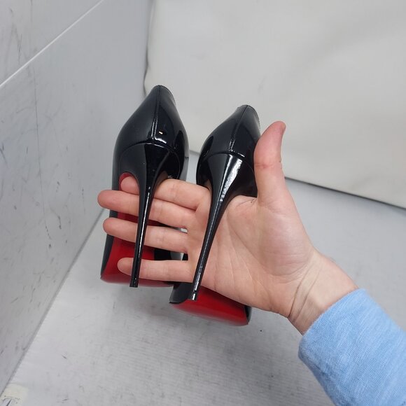 Christian Louboutin Black Hot Chick Scallop Patent Leather Pump Shoe - Picture 8 of 11